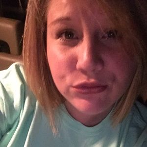 Meet your Posher, Hillary