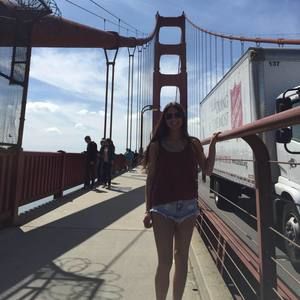 Meet your Posher, Toni