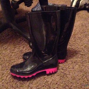 Black Rain Boots!
