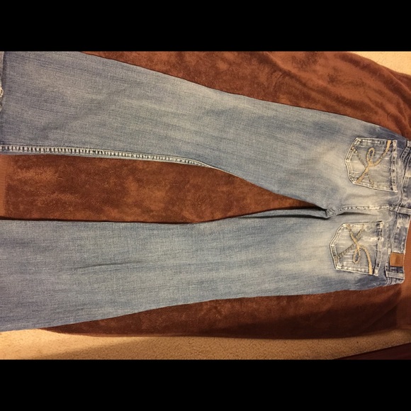 BKE jeans--reserve for @vkjohnson