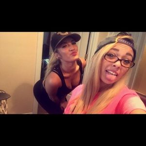 Meet your Posher, Michaela