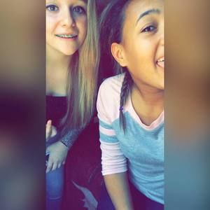 Meet your Posher, Alexis