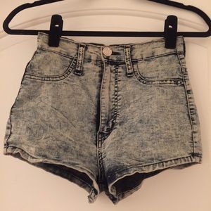 High waisted stretch denim shorts