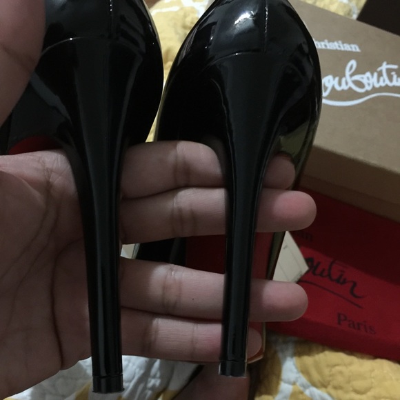❌SOLD❌Christian Louboutin Pigalle Patent - Picture 4 of 4