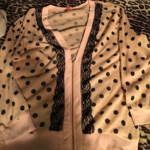 ON SALE! 🔴 Polka dot cardigan!