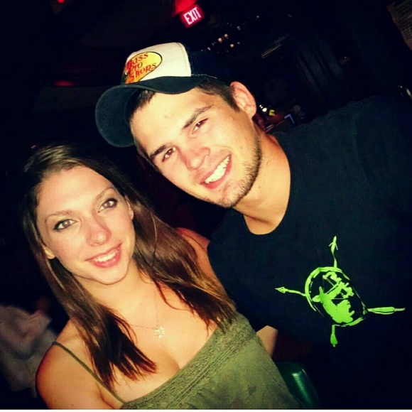 Meet your Posher, Claire - Picture 2 of 4