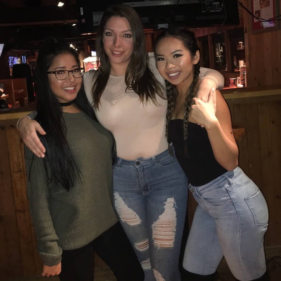 Meet your Posher, Claire - Picture 3 of 4