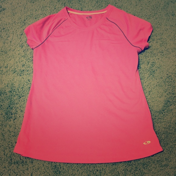 Neon Pink Workout Top 😎
