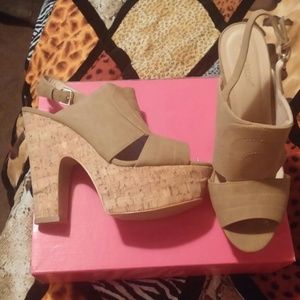 Chunk Platform Heels