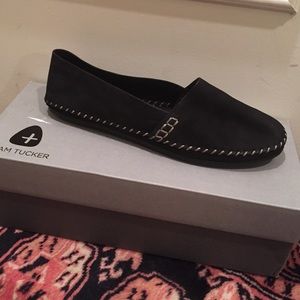 NEW! Adam Tucker Sangria Black Flats. Size 8.5