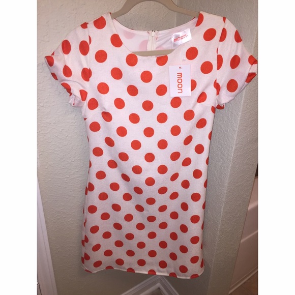 White and orange polka dot t shirt dress