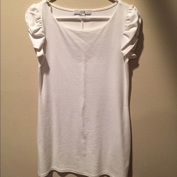 White blouse with Ruffled shoulders