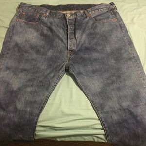 Brand new men's Levi jeans size 42X32..