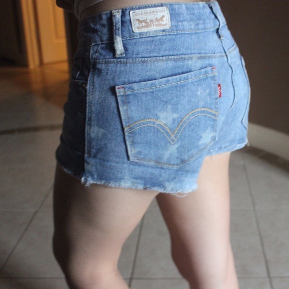 Star print jean shorts