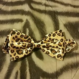 Cheetah print bow tie