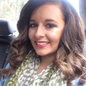 Meet your Posher, Leah