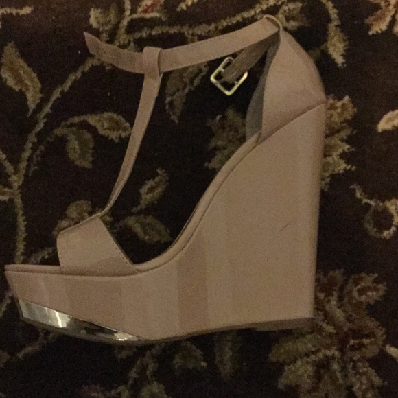Steve Madden 7 inch Nude Wedges👡👠 - Picture 4 of 4