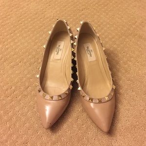 Super cute nude rockstud wedge