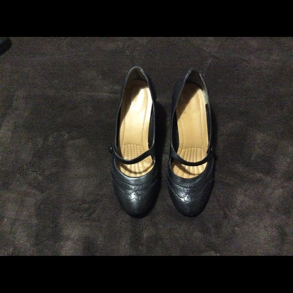 Used Black Shoes