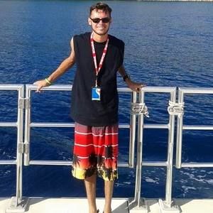 Meet your Posher, Justin