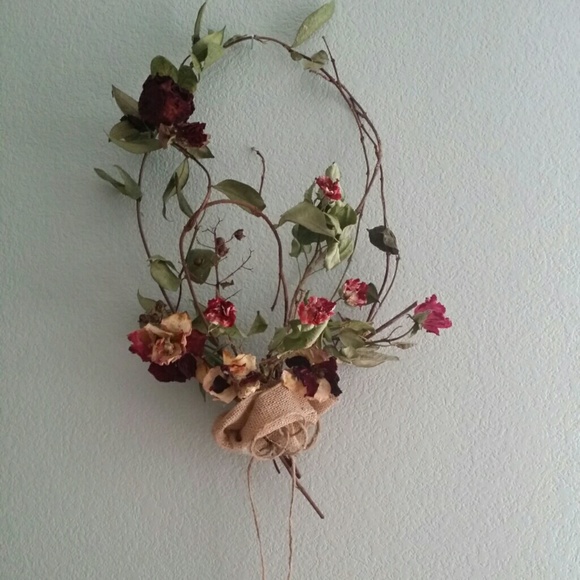 Dried floral arrangement, roses, jasmine ivy