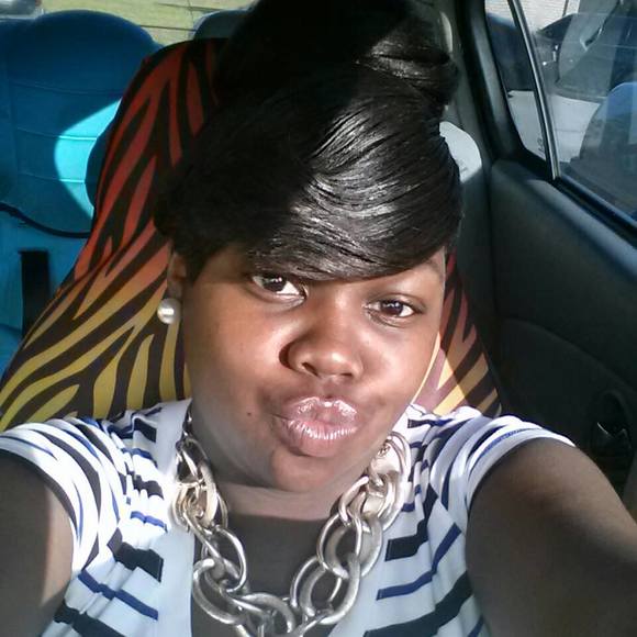 Meet your Posher, Briana - Picture 1 of 1