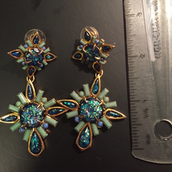 Beautiful earrings - Picture 2 of 2