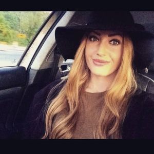 Meet your Posher, Marisa