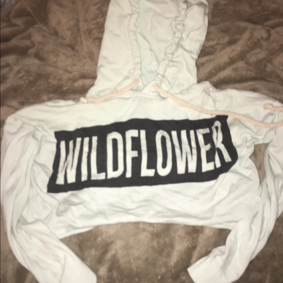 Sweater crop-top