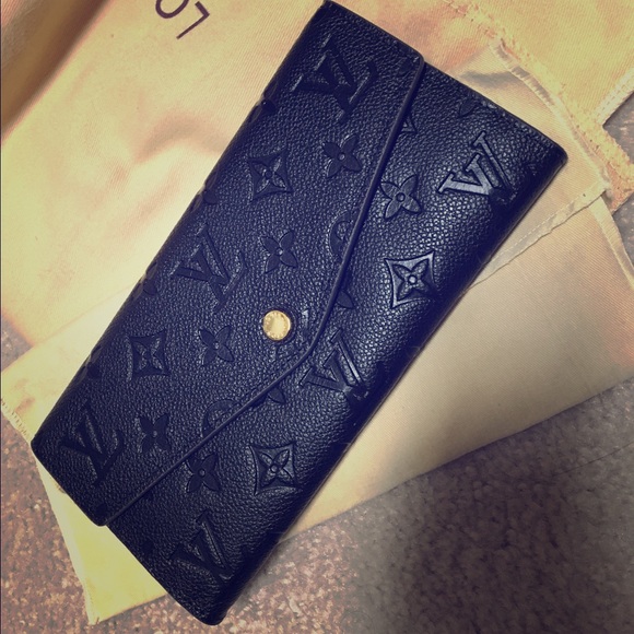 LV black leather Wallet