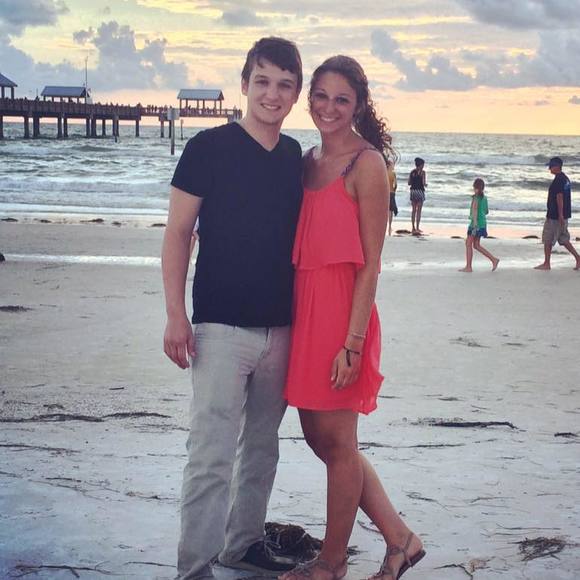 Meet your Posher, Courtney - Picture 1 of 1