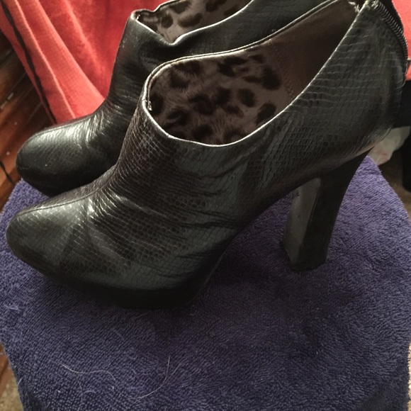 Black high heel boot