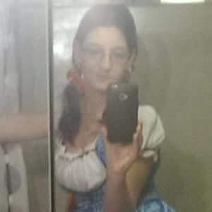 Meet your Posher, Ashlee