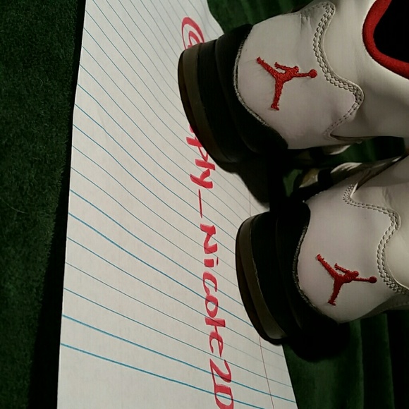 Fire Red 5s - Picture 3 of 4
