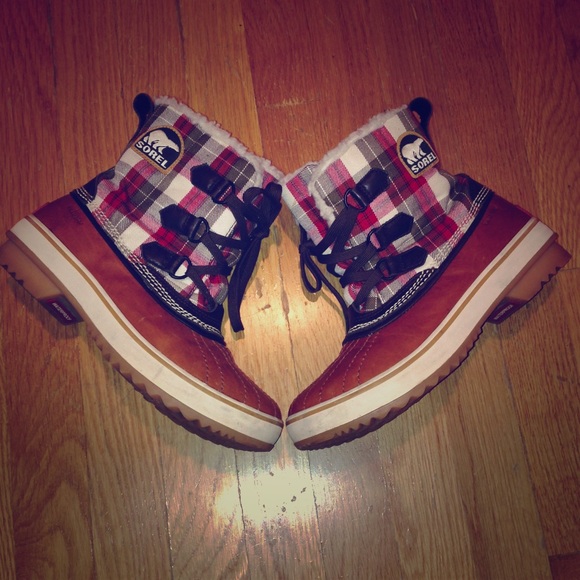 Plaid and Tan Sorel warm winter boots!