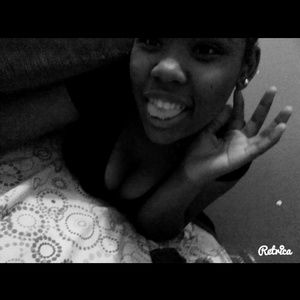 Meet your Posher, Destiny