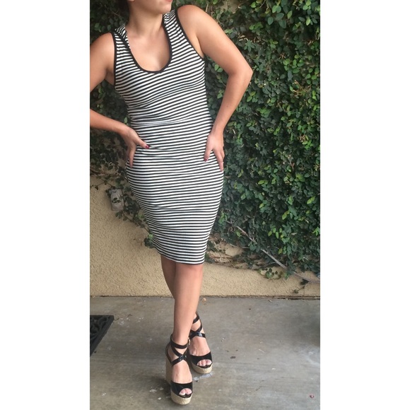 Dresses & Skirts - Sleeveless Ribbed Midi Dress w/Hood