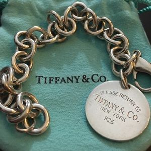 Return to Tiffany's round tag bracelet