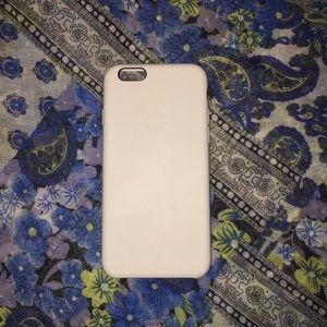NWOT Apple iPhone 6/6s white silicone case