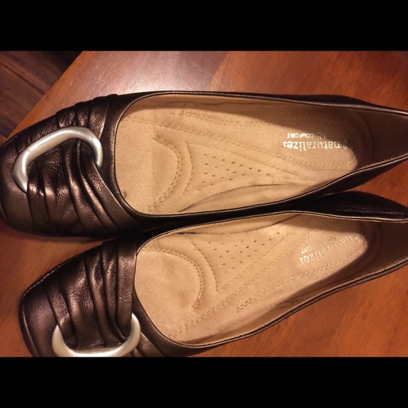 Naturalizer's N5, size 7, ballet flats