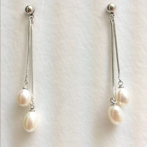 Sterling silver and freshwater pearl earrings