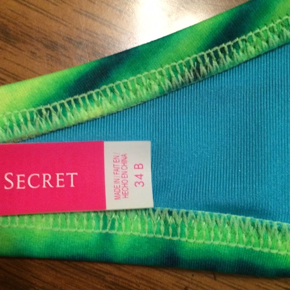 EUC Victoria's Secret bathing suit top lot❤️💜 - Picture 2 of 4