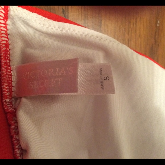 EUC Victoria's Secret bathing suit top lot❤️💜 - Picture 3 of 4