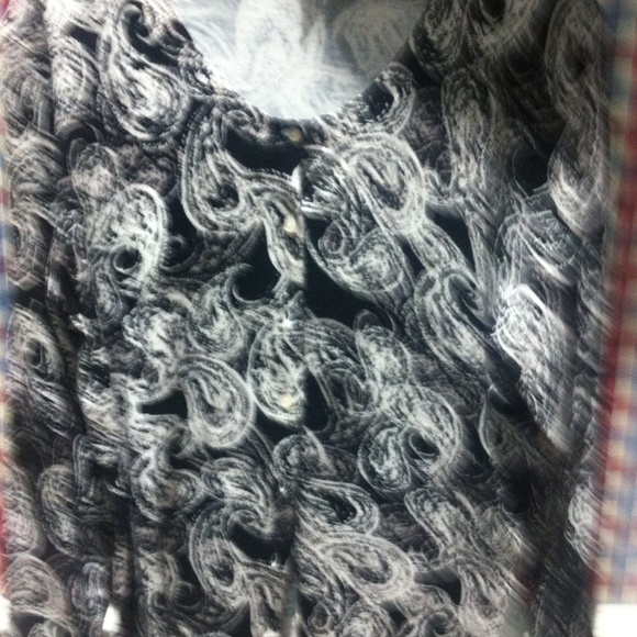 Madison cardigan sweater black and white size L