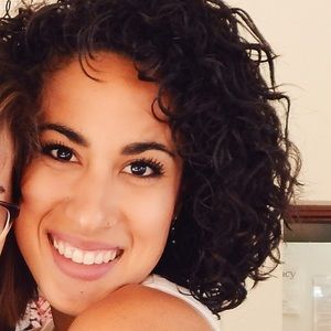 Meet your Posher, Jasmine