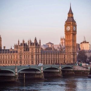 Meet your Posher, Yssis