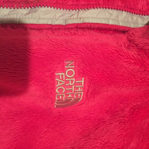 Medium Pink Northface - Picture 2 of 2