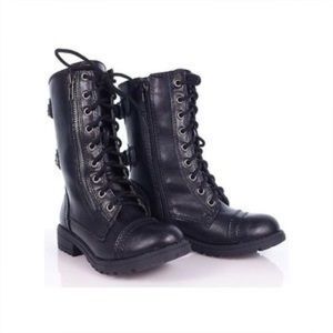 Edgy black combat boots!