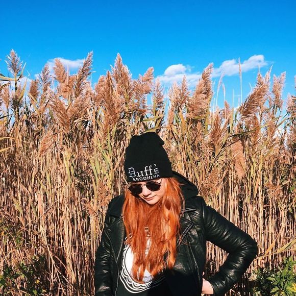 Meet your Posher, Emily - Picture 1 of 1