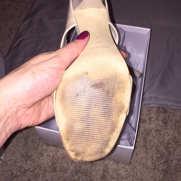 Strappy NineWest high heel - Picture 3 of 3